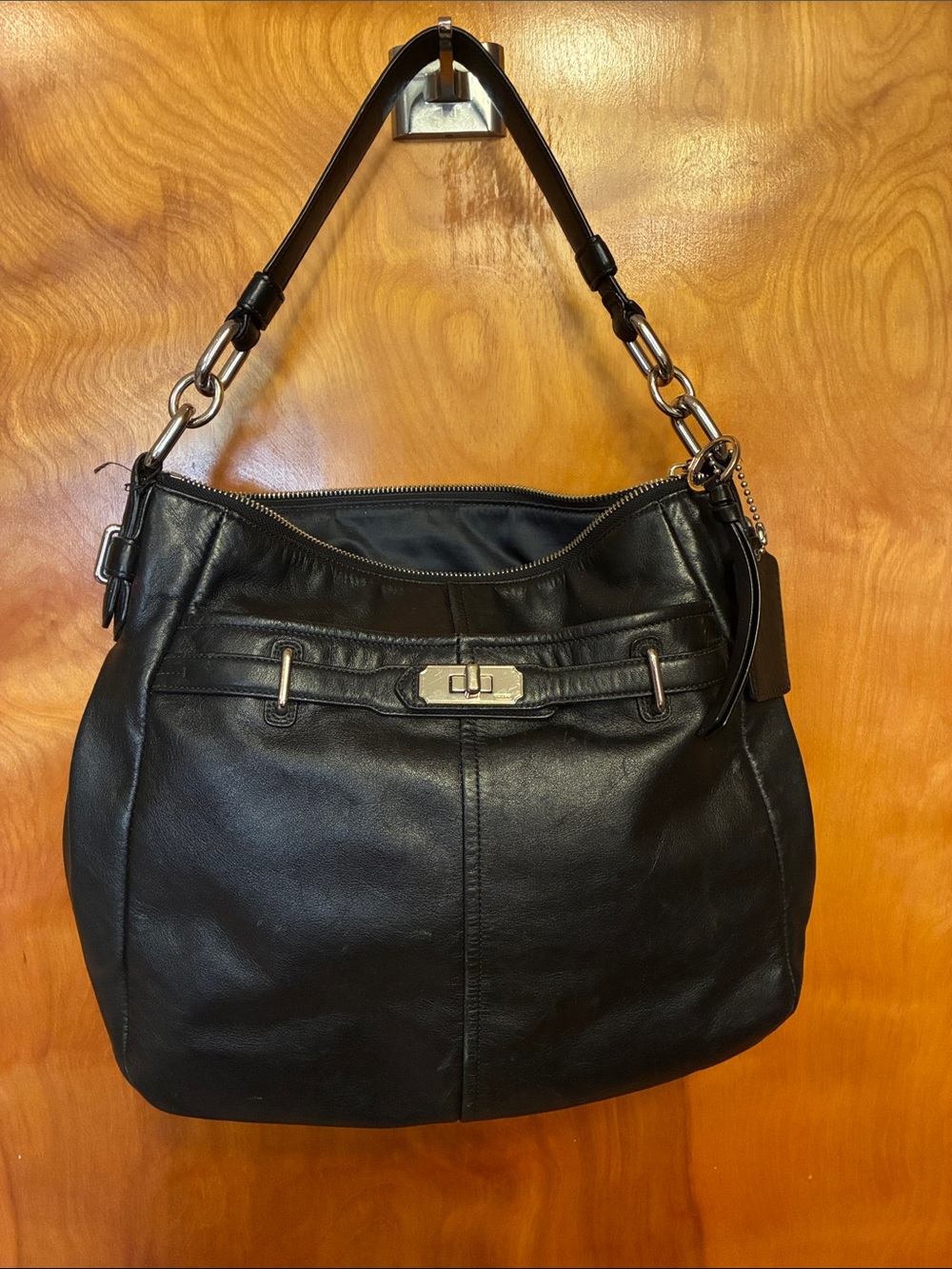 COACH.  Black Leather Shoulder Bag with Silver-Tone Hardware #17816 CLEAN! EUC